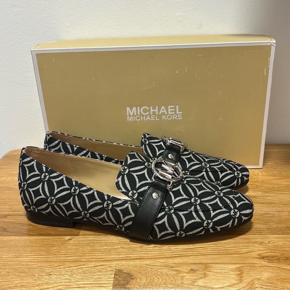 michael kors flats